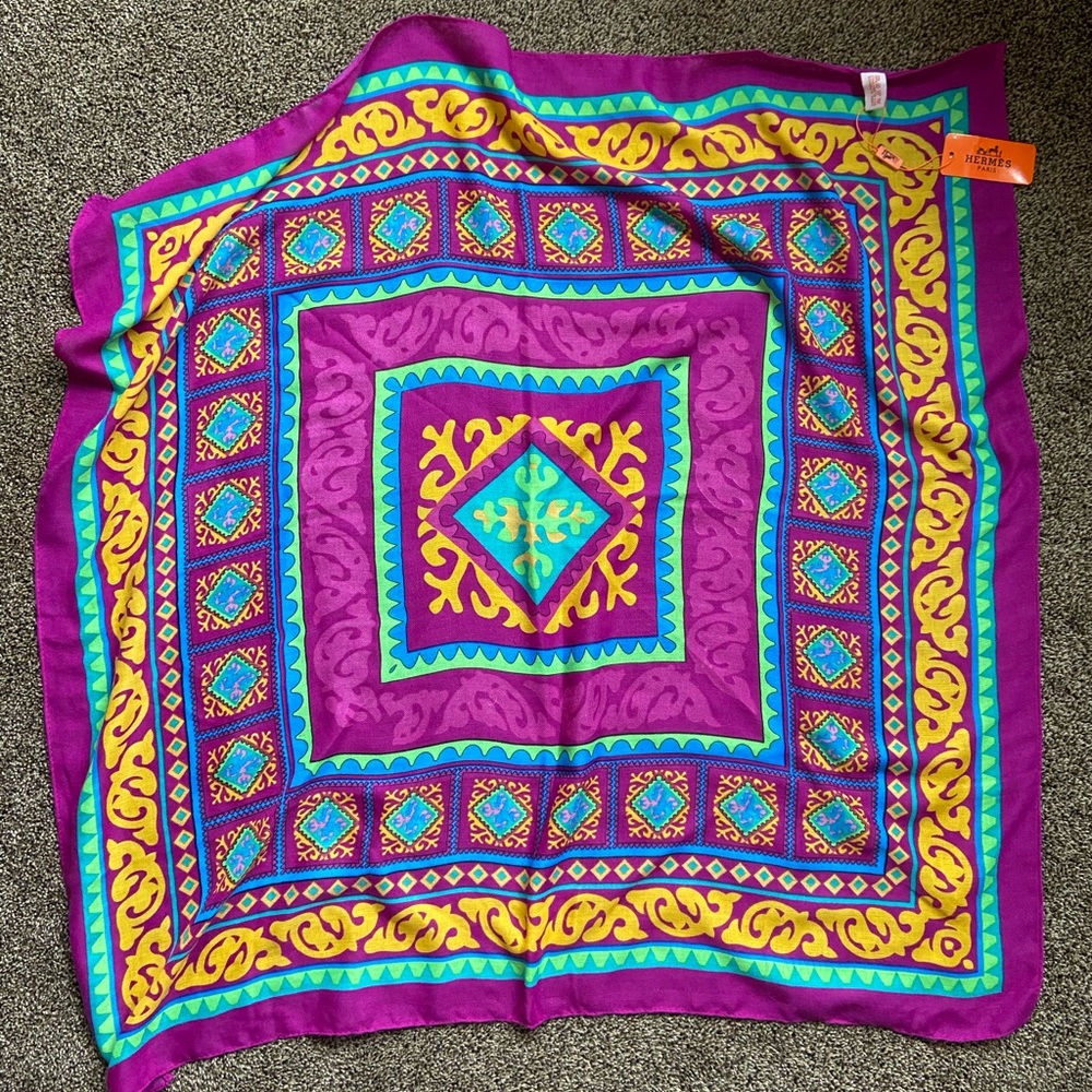 NWT Hermes Multi Colored Patterned Scarf NWT - image 4